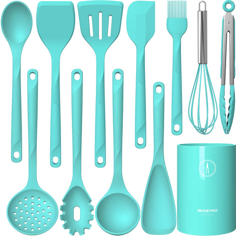 USECANO teal ladle shown in action, heat-safe for soups.