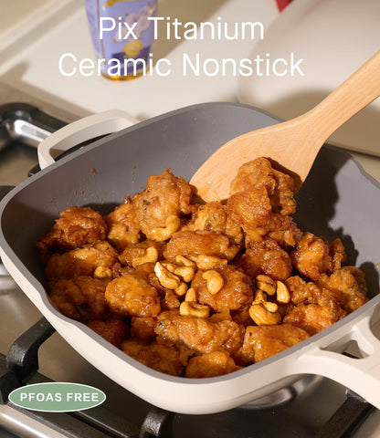 USELUCK Wooden spatula included with Pix Pan for gentle care