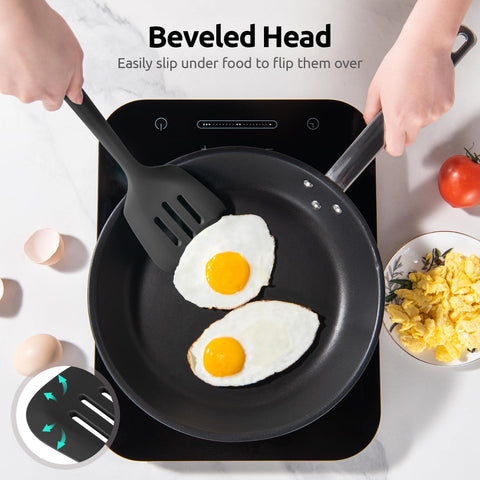 U‑Taste flips eggs and pancakes with precision in a nonstick skillet