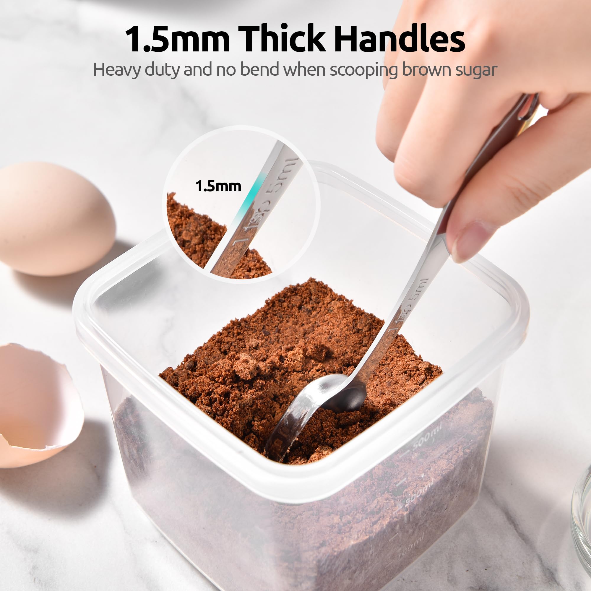 U-Taste leveling tool for precise ingredient leveling in cooking and baking.