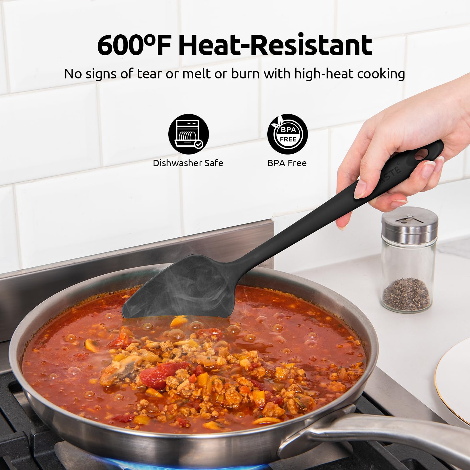 U-Taste large spatula ready for flipping and lifting.