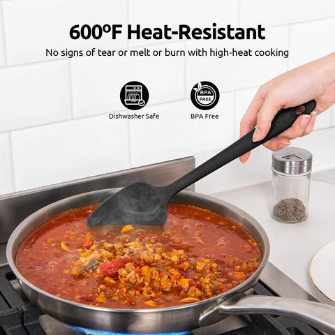 U-Taste large spatula ready for flipping and lifting.