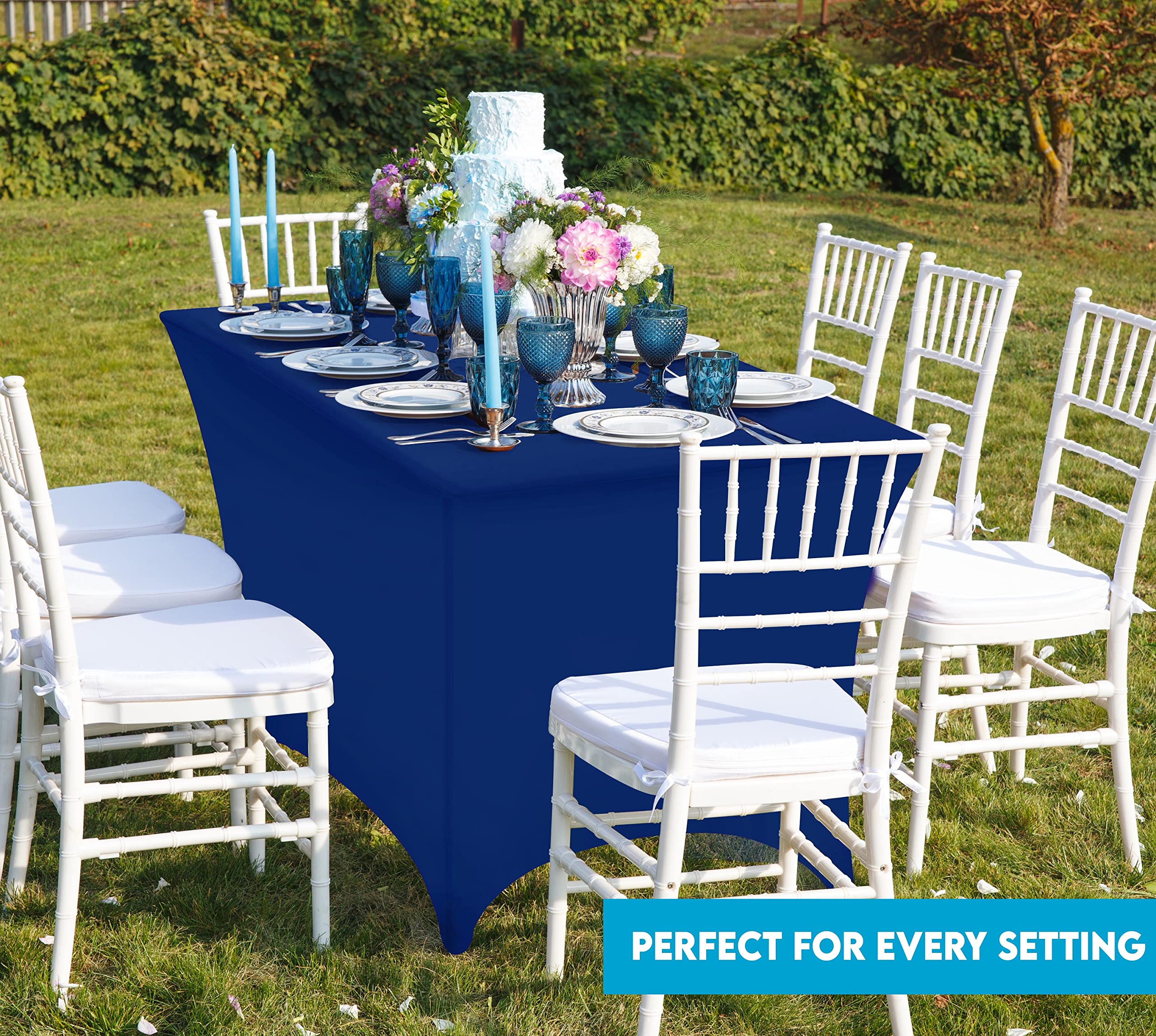 Lightweight, durable fabric of the Utopia Kitchen spandex tablecloth.
