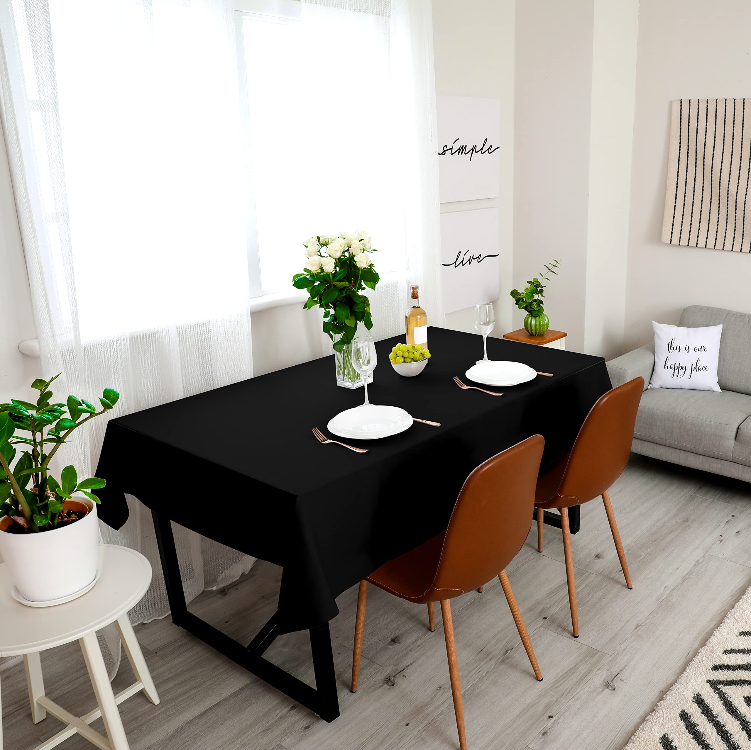 Utopia Kitchen table cloth ideal for indoor or outdoor dining