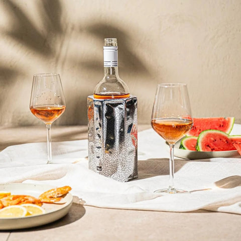 Vacu Vin sleeve proving a perfect 750ml bottle fit