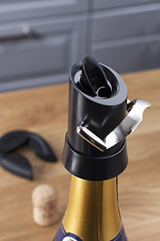 Vacu Vin non-drip pour spout delivers a smooth, precise pour every time