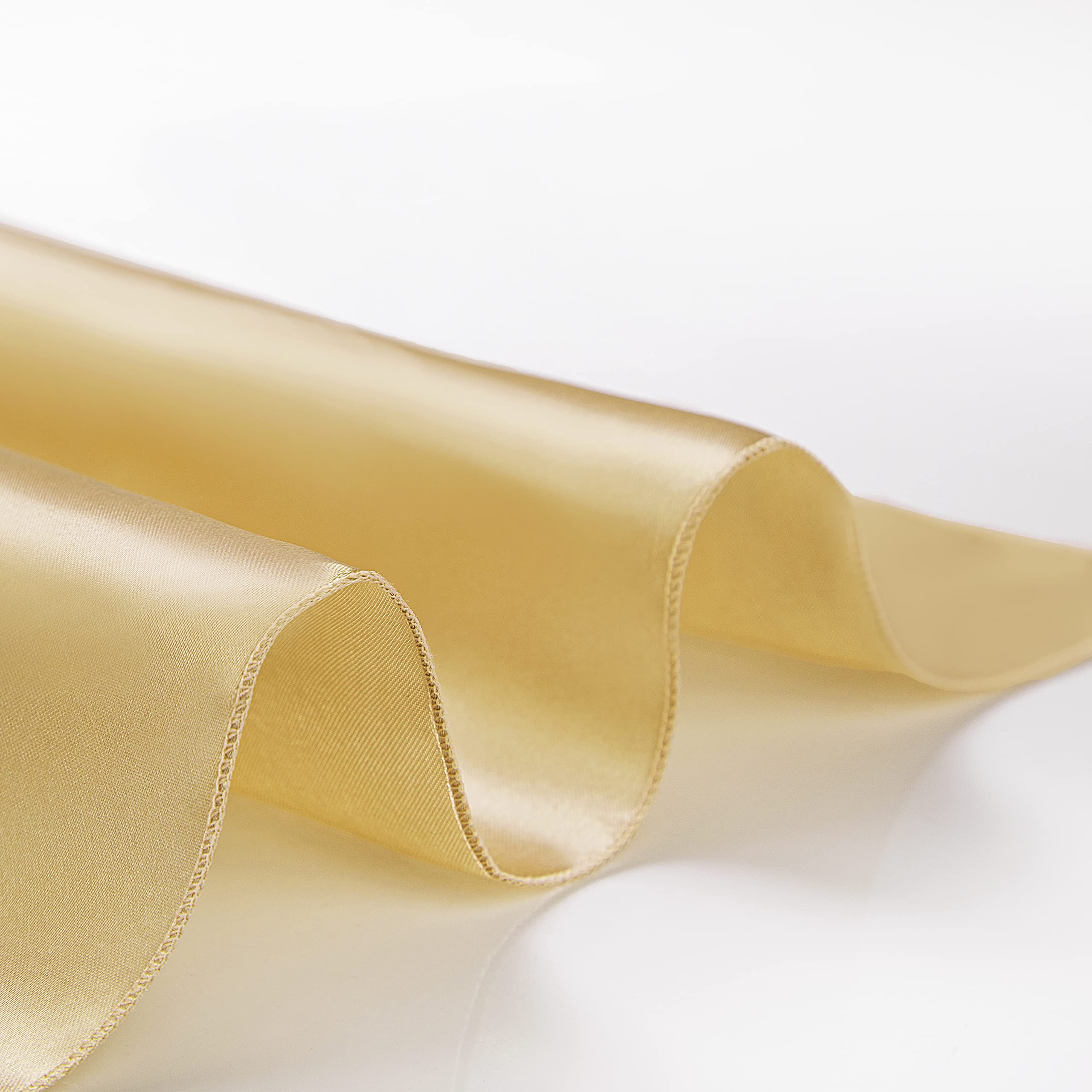 VACVELT gold napkins ready for holiday tables.