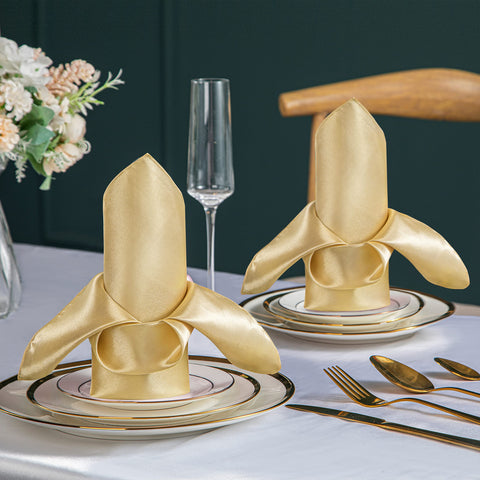 VACVELT satin napkins on wedding table adding luxurious decor.