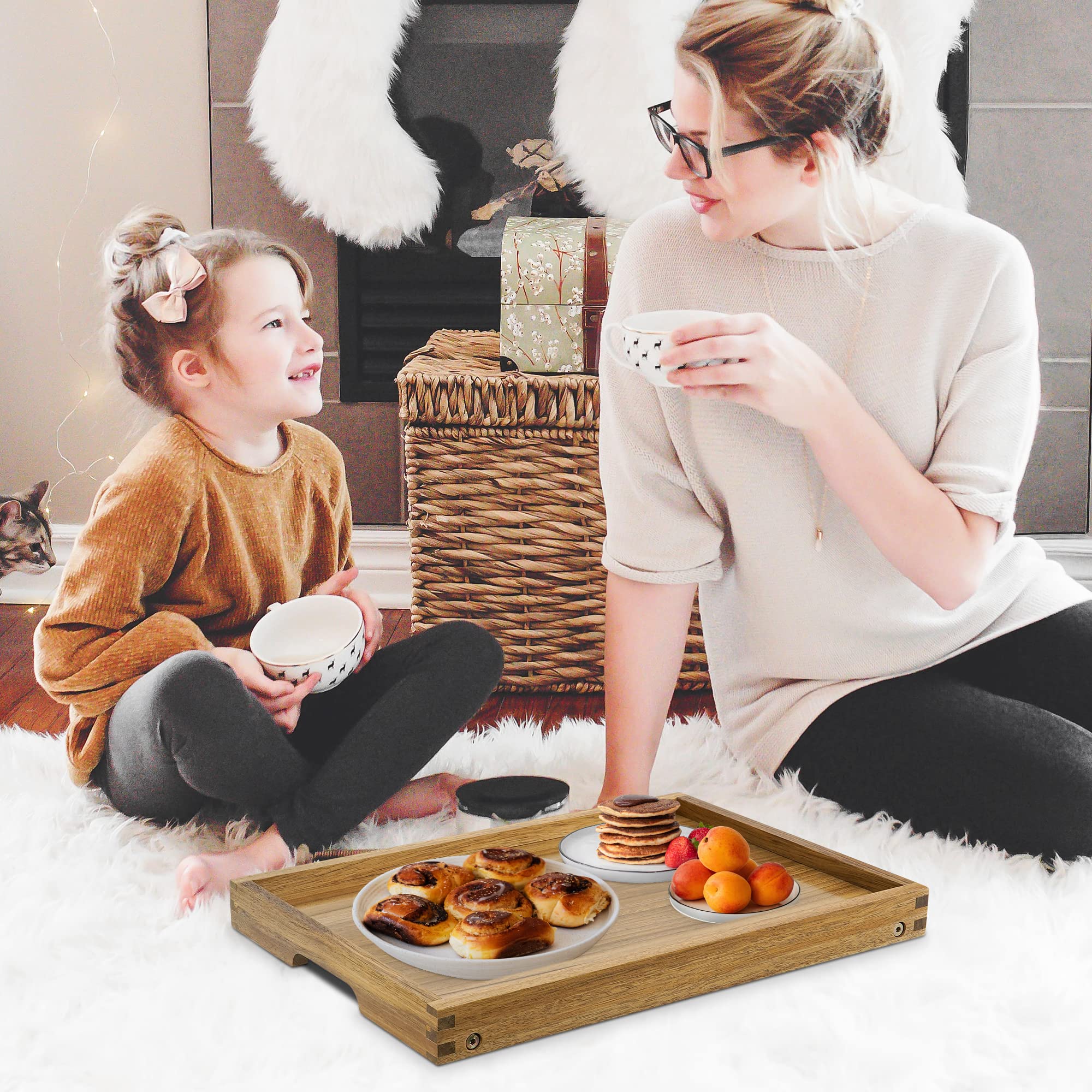 Large-size VaeFae Acacia Bed Tray for meals or laptops.