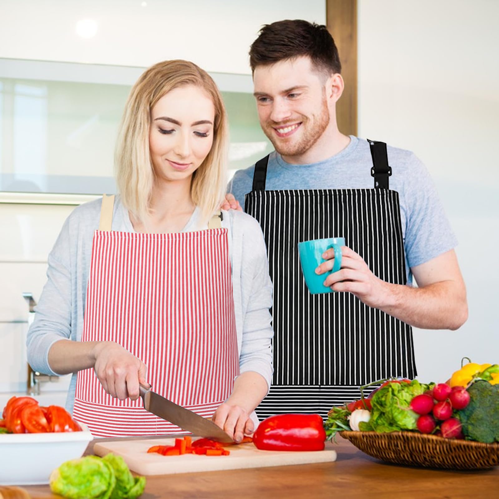 VALOME stylish apron adds practicality to everyday cooking.