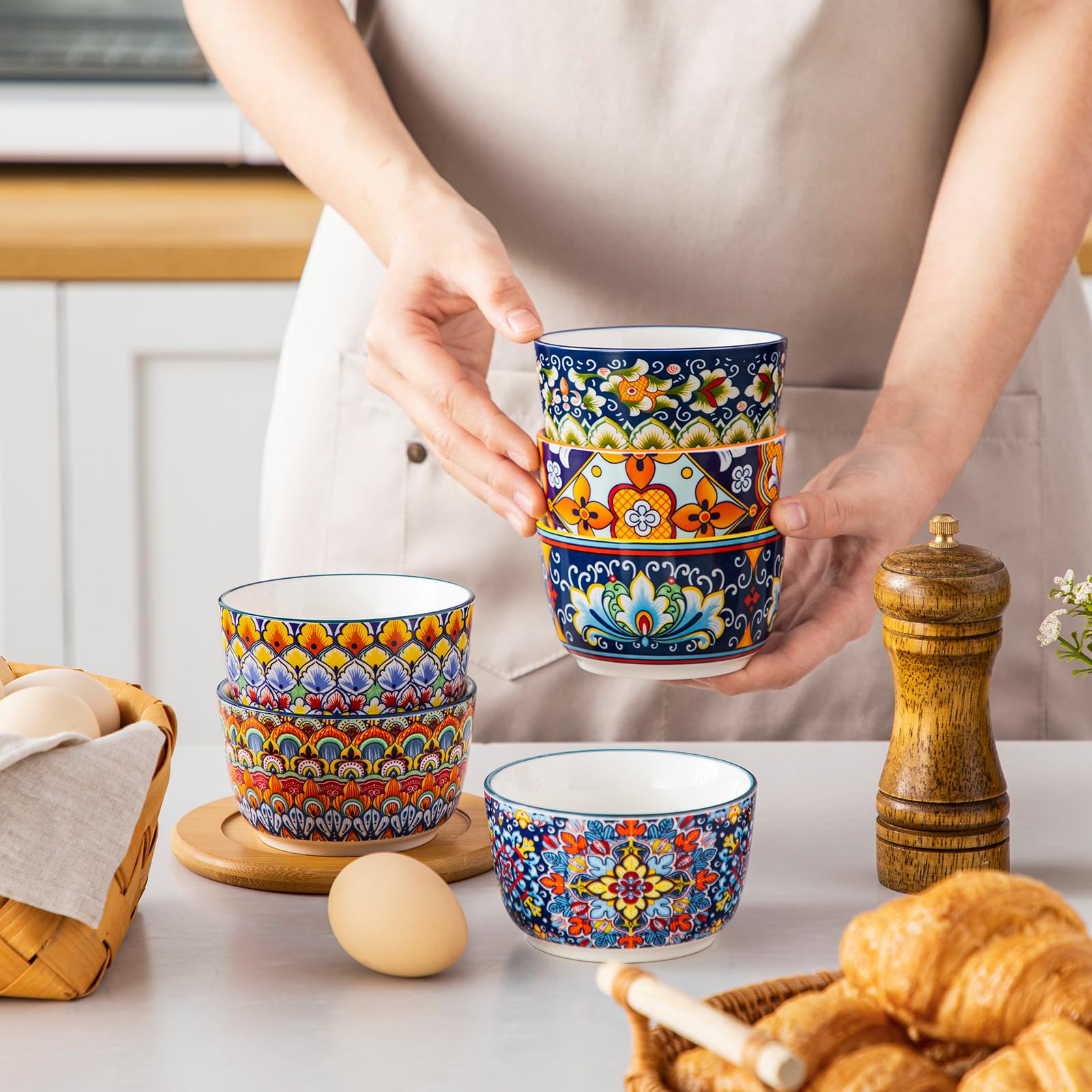 Vancasso gift-ready ramekins set suits celebrations and housewarmings.