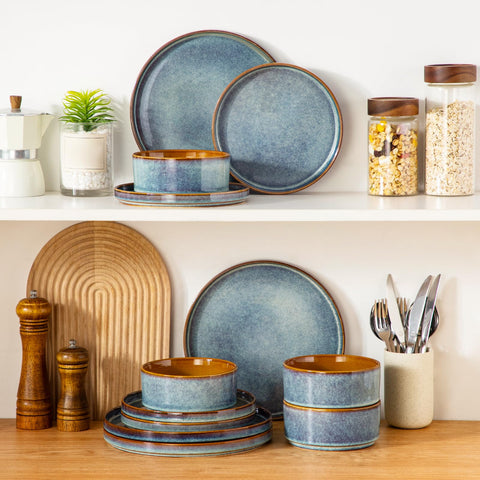 Vancasso Onion caramel interior creates warm contrast when serving.