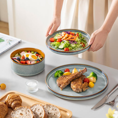 Vancasso ONION microwave-safe dinnerware for quick reheating.