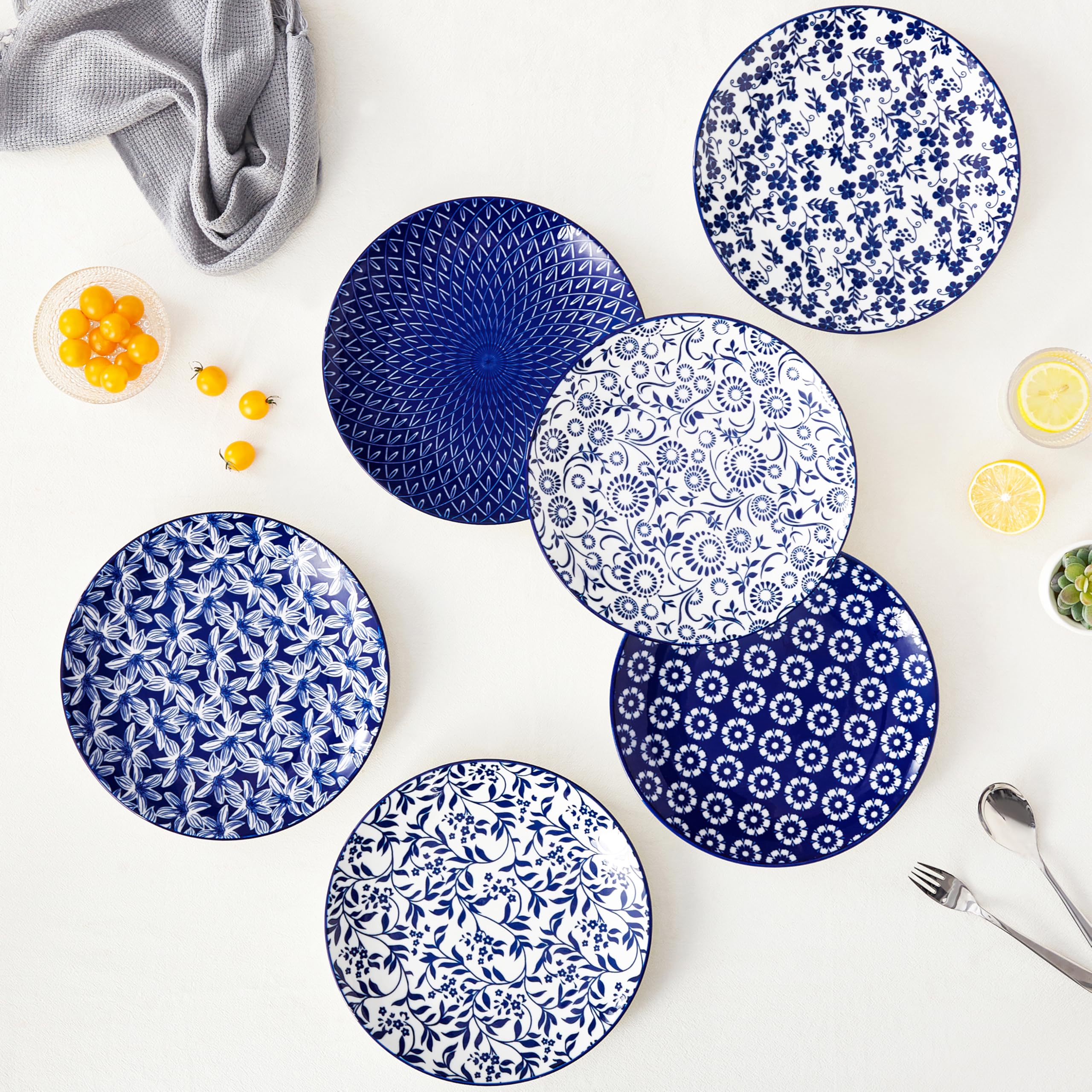 Vancasso Selene six-piece set on a stylish dining table