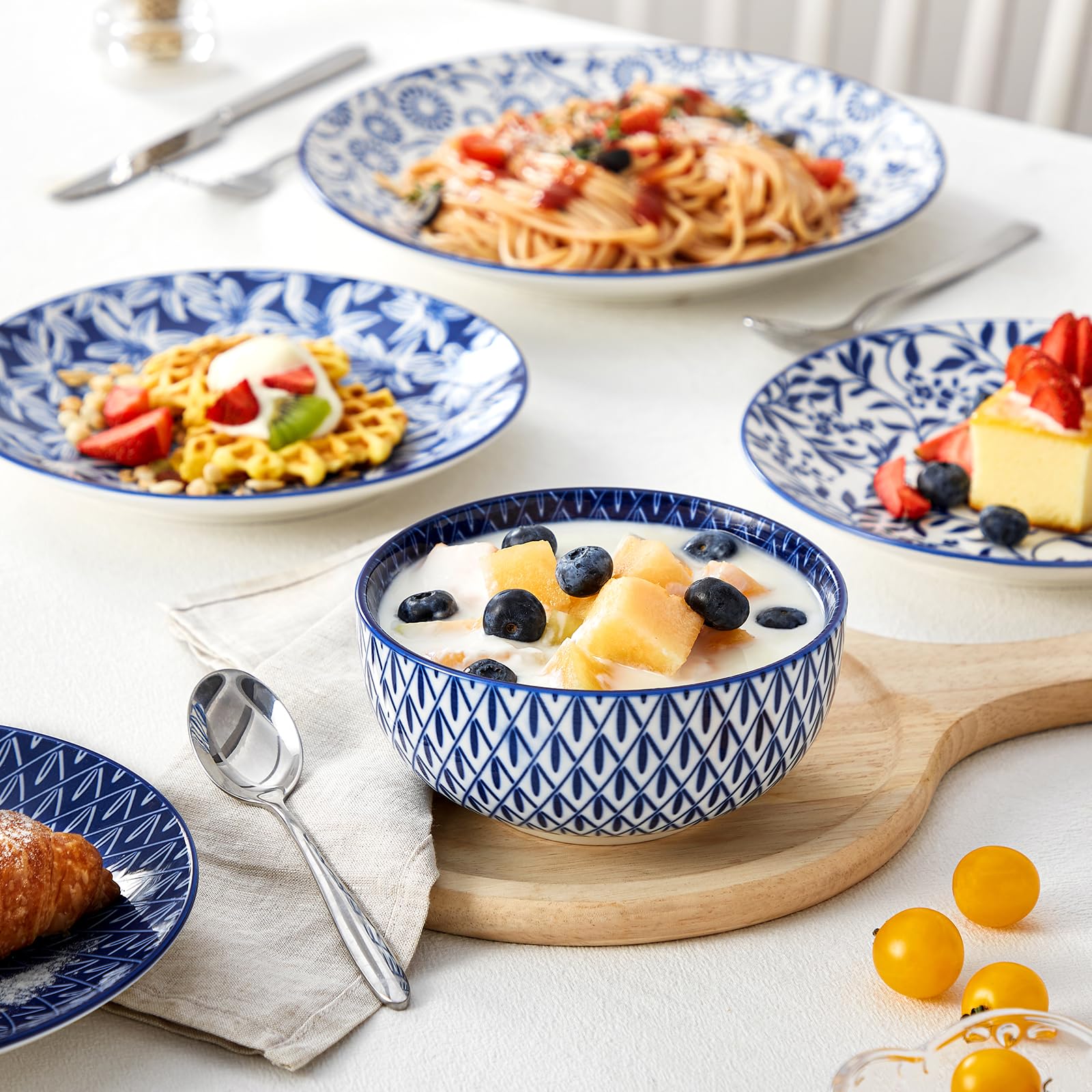 Vancasso Selene blue-white glaze closeup showcases timeless elegance