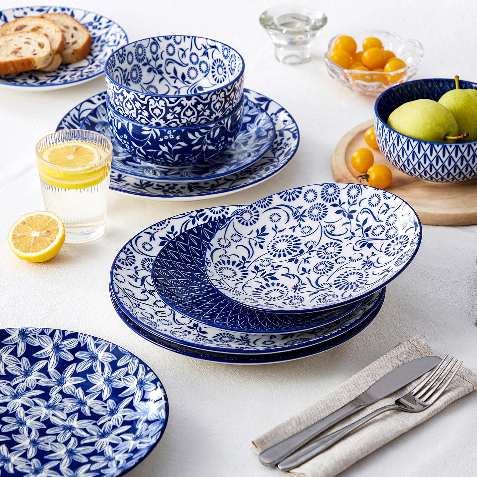 Vancasso Selene floral pattern detail enhances dining presentation