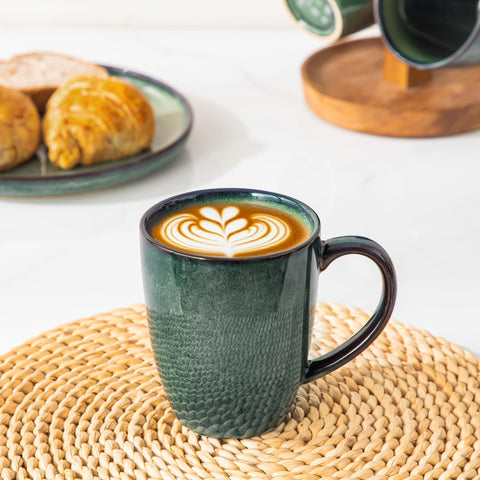 Vancasso STARRY reactive glaze details add visual charm to coffee moments.