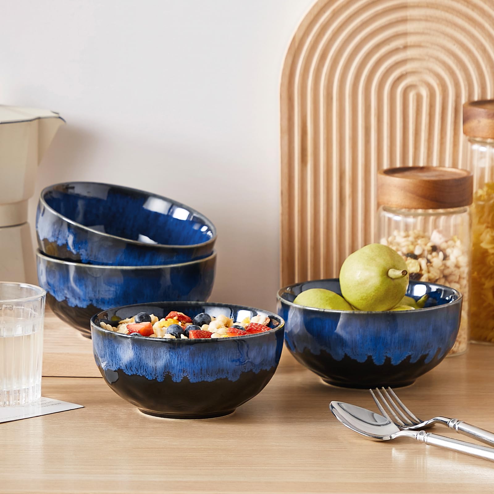 Vancasso Starry lightweight stackable bowls save space and simplify serving.