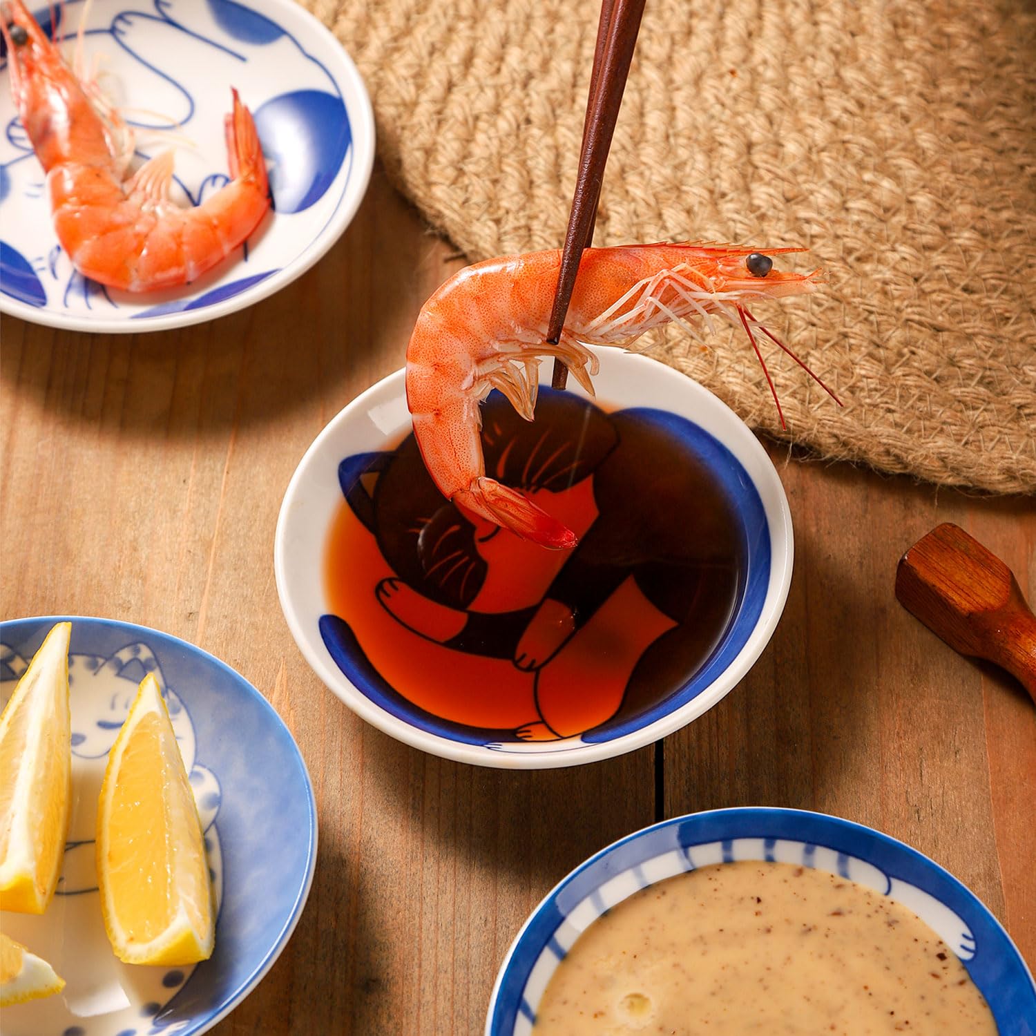 VanEnjoy microwave-safe dishware for quick reheats and easy cleanup.