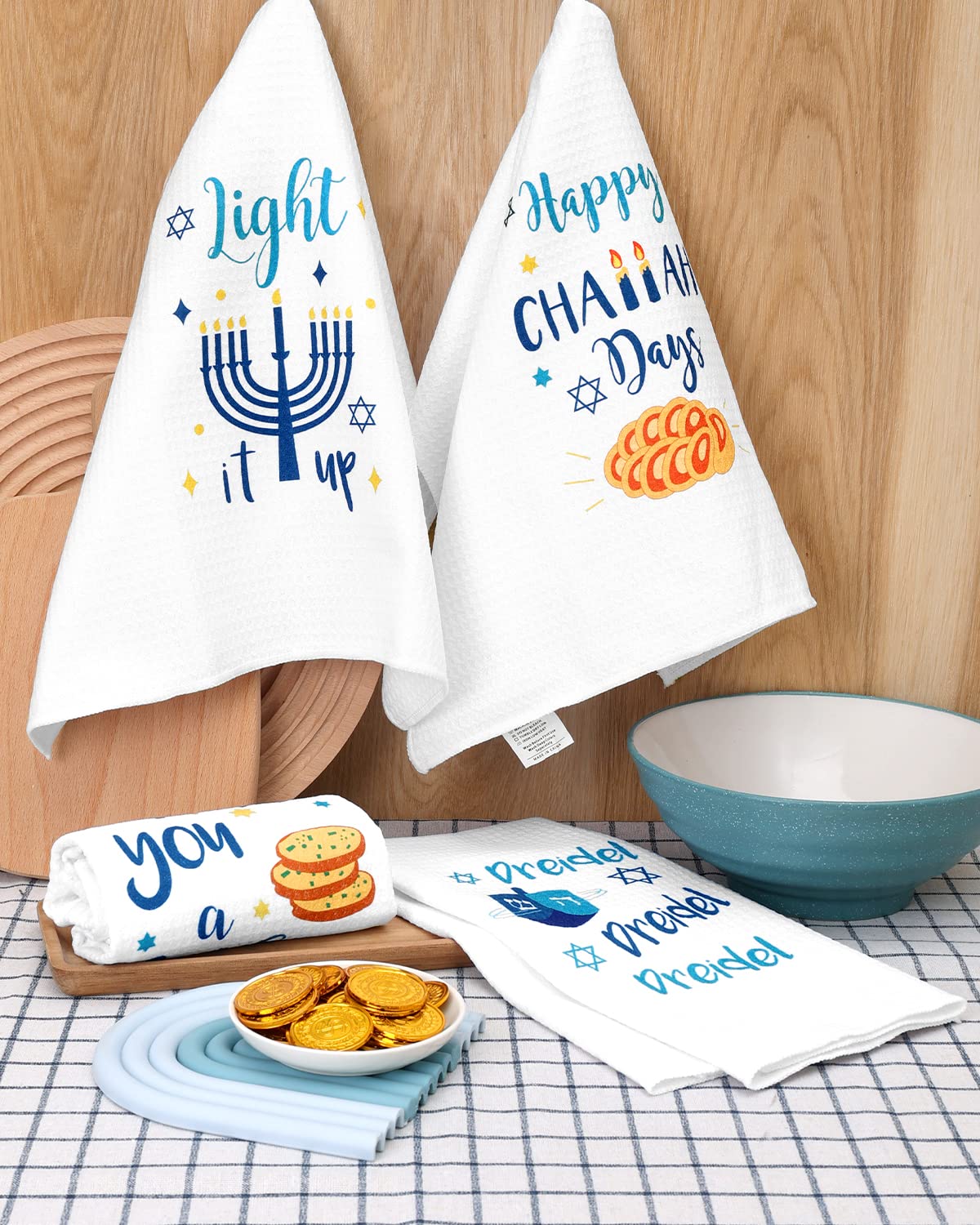 Vansolinne Hanukkah towels machine washable for easy care.