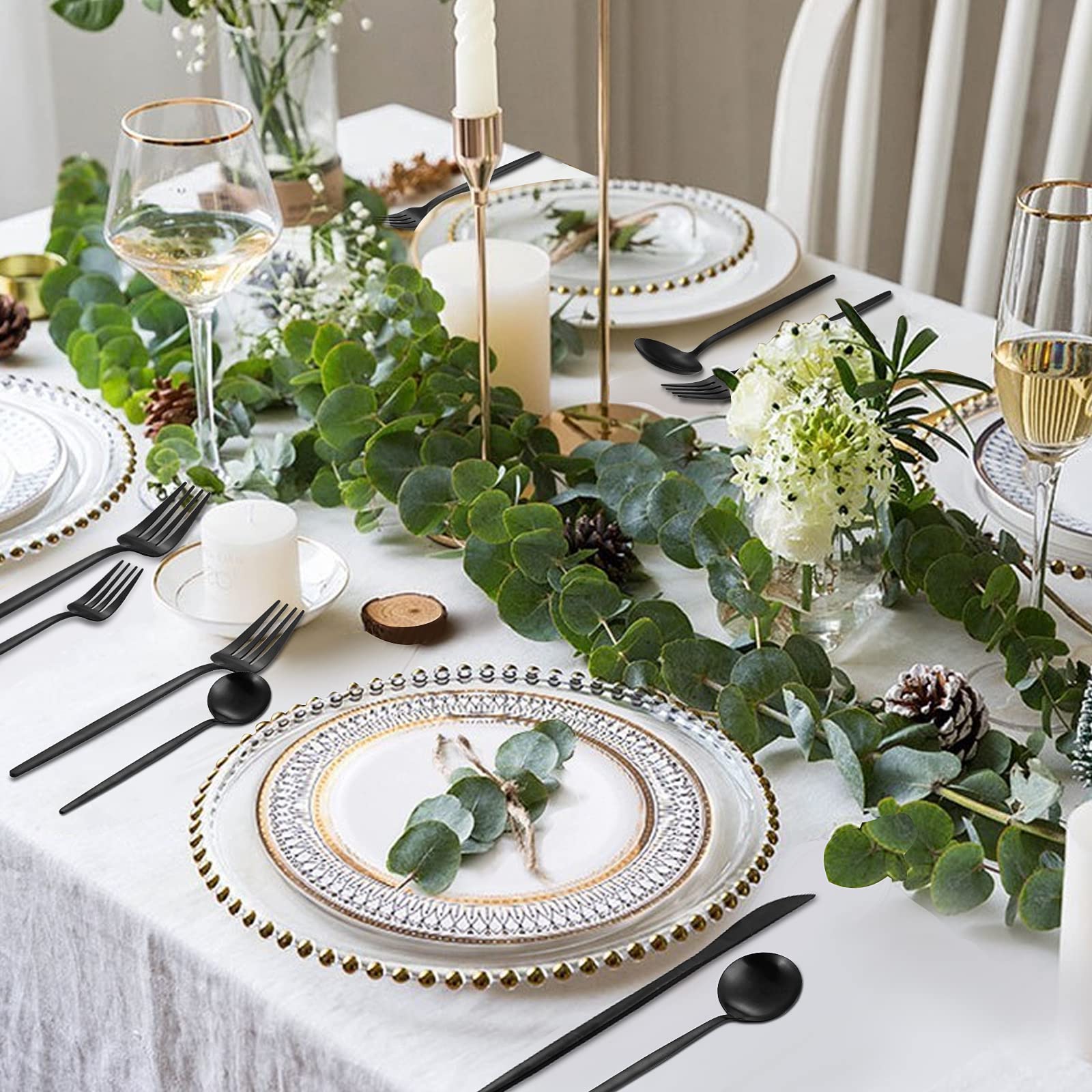 VANVRO matte black tableware adds modern style to any table setting.