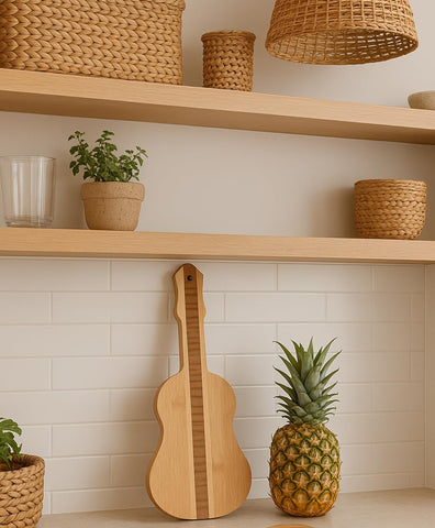 Vastigo bamboo board close-up shows durable grain fit for daily use.
