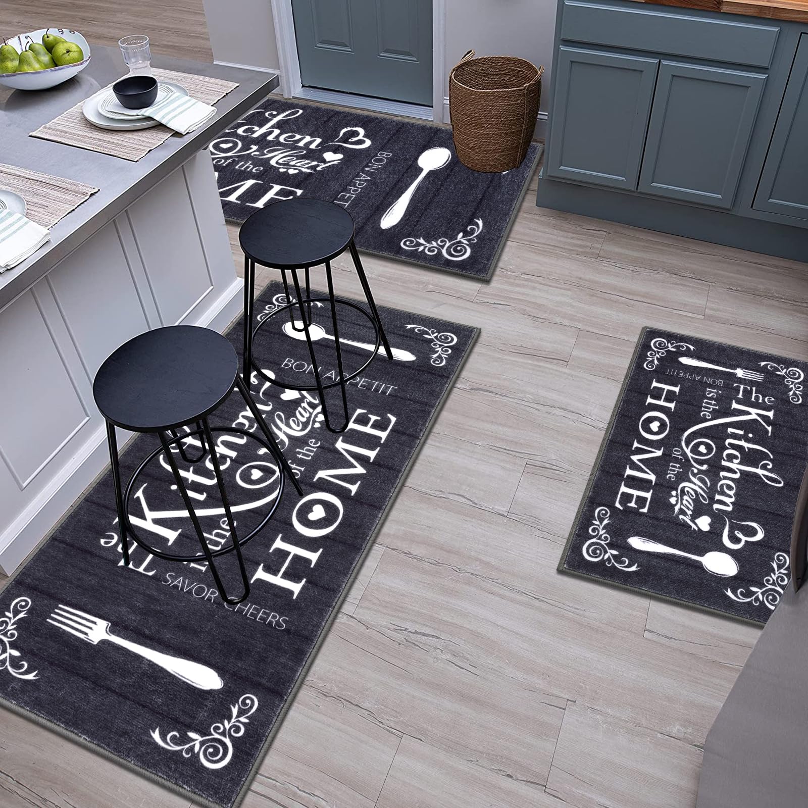 Vaukki Boho rug set used in a laundry room keeping floors dry