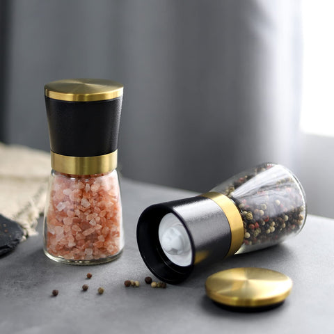 VEVOK CHEF sealed lid keeps moisture out for fresh spices