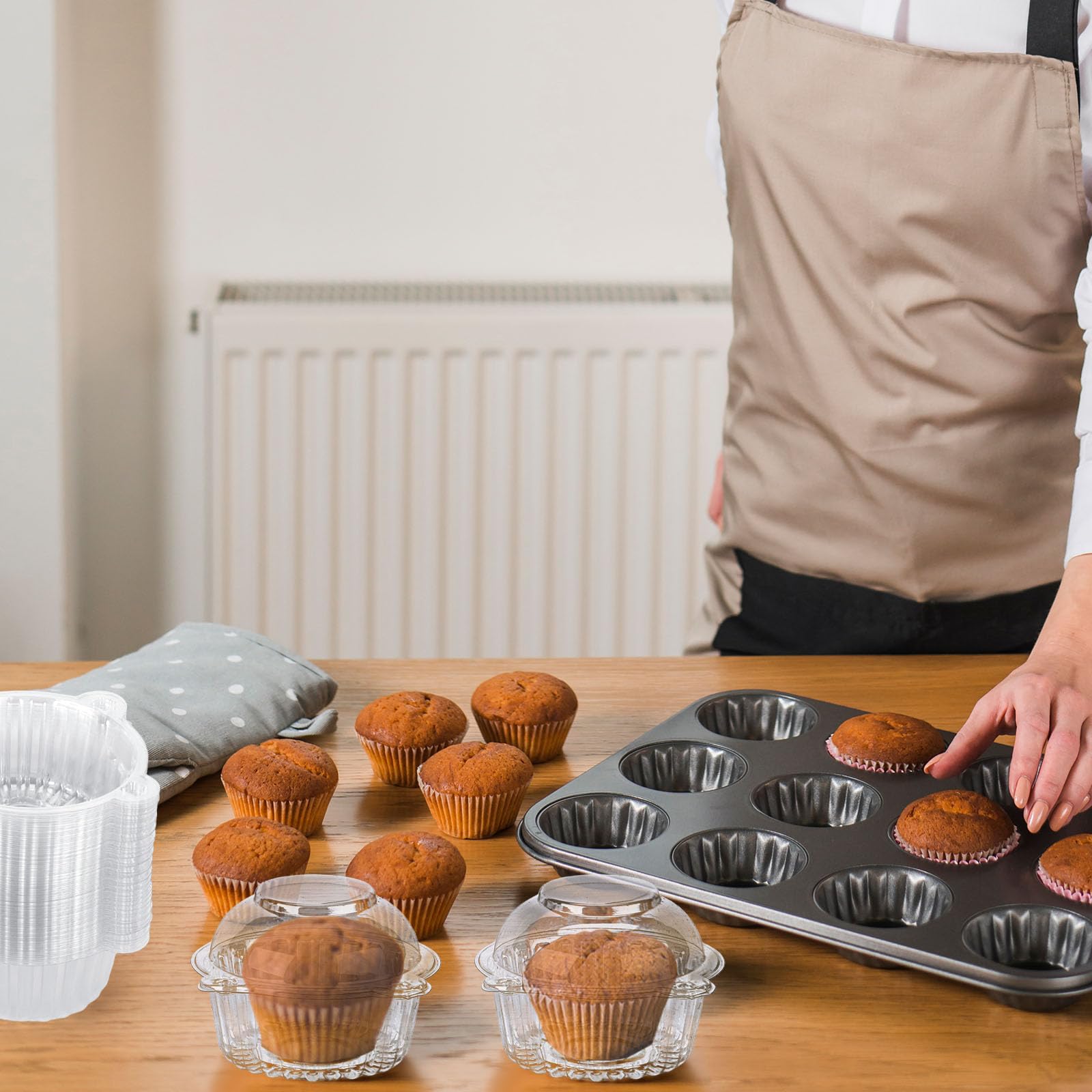 VGOODALL dome lids; secure, resealable tops protect baked goods.