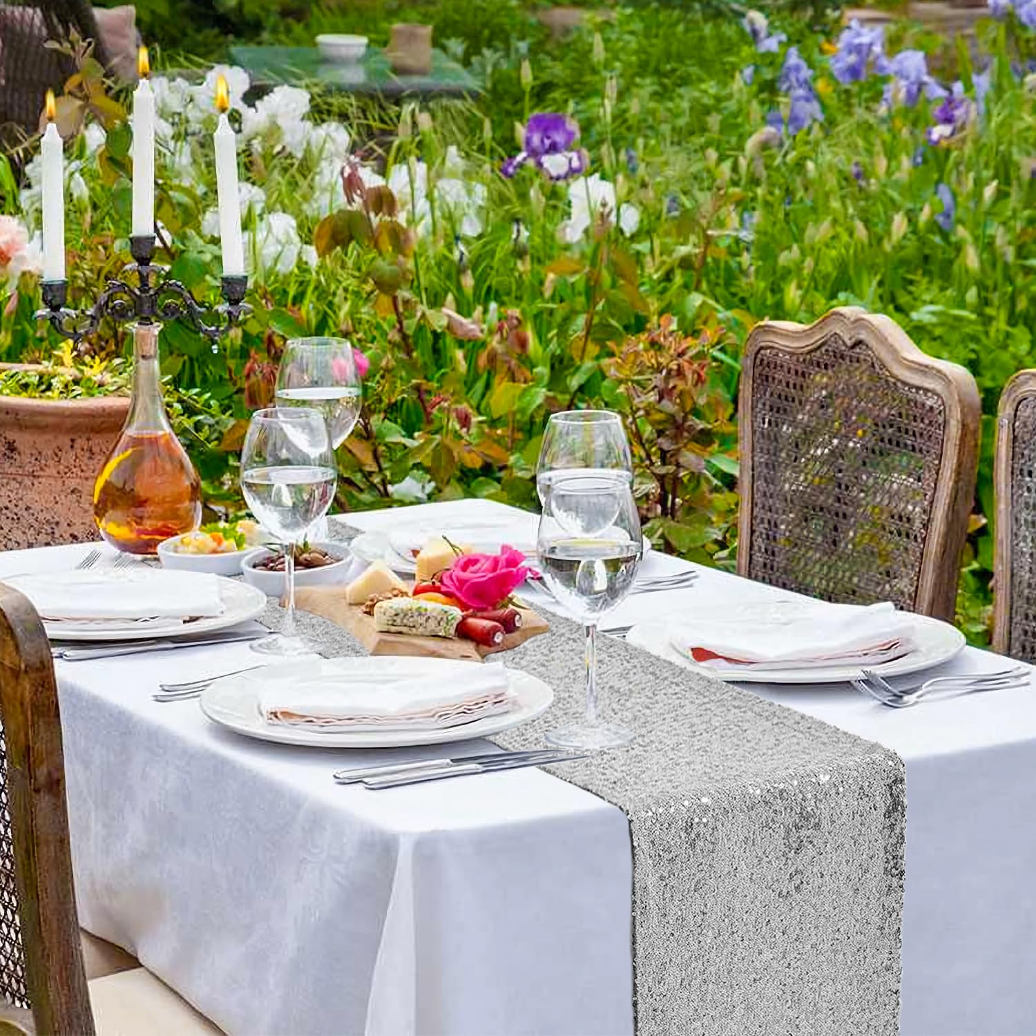 VHH table runner's tight stitching helps prevent sequins shedding.