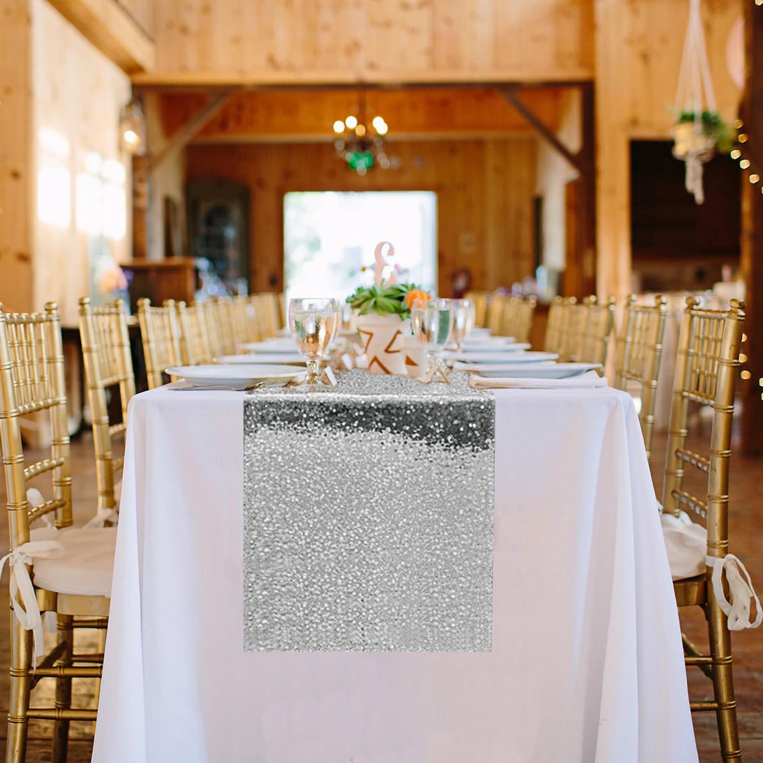 VHH ideal for holiday, birthday, and wedding tables.