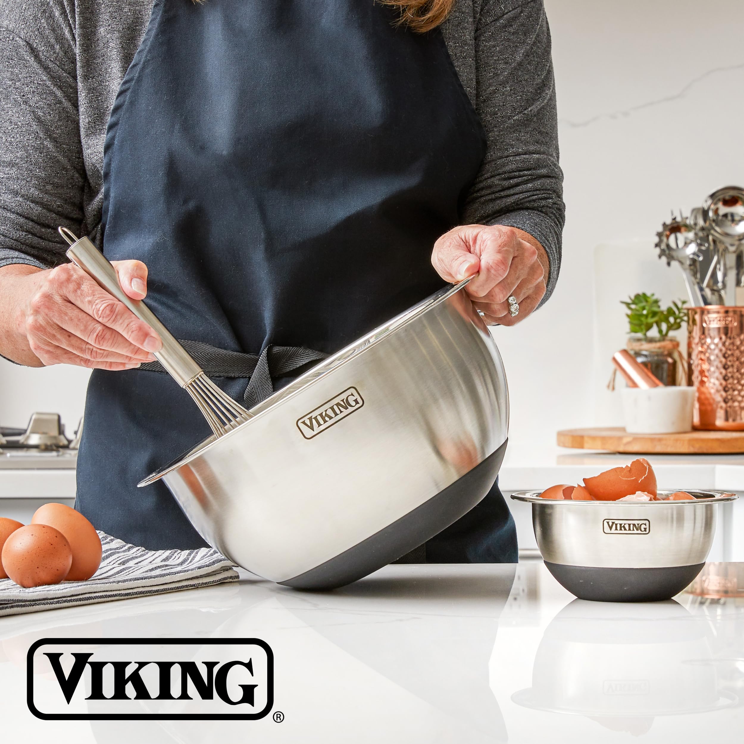 Viking mixing bowls with tight-fitting BPA-free lids