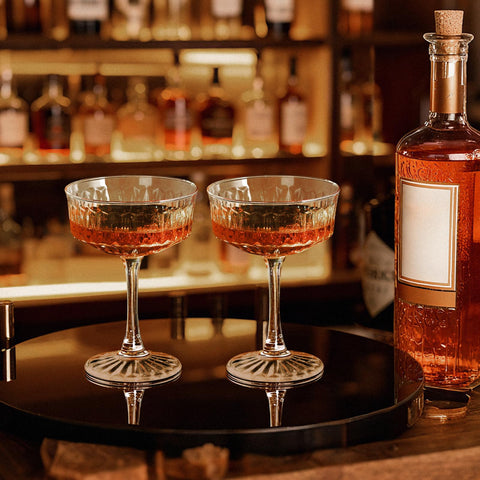 VIMERPA crystal rims support smooth sipping during celebratory toasts.