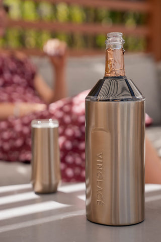Vinglacé bottle insulator top open view shows easy top removal for fast chilling