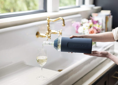 Vinglacé champagne insulator compact design for easy travel.