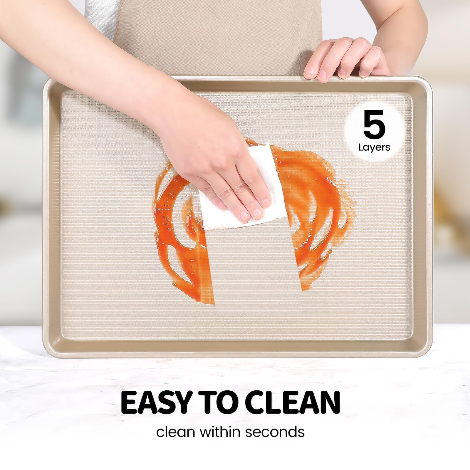 Vinino non-stick coating enables easy cookie release and cleanup.