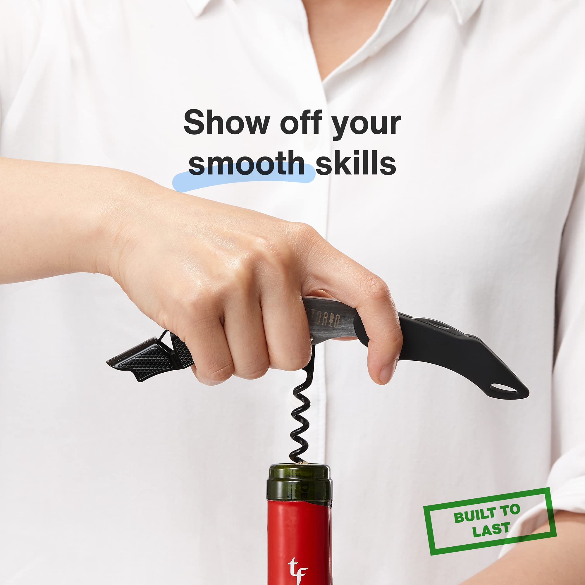 Vintorio Waiter’s Corkscrew fulcrum doubles as bottle opener.