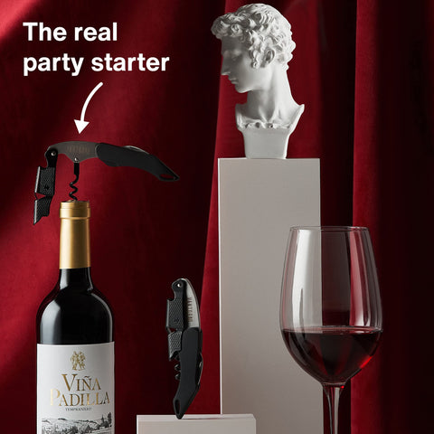 Vintorio Waiter’s Corkscrew precision-worm detail highlights reliability.