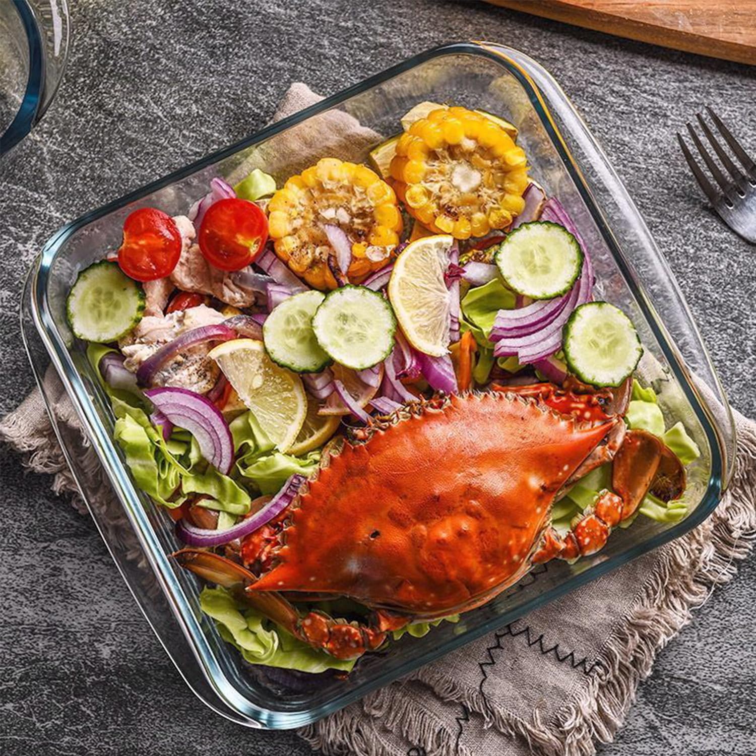 VIPHIEC 1.6-Qt glass dish on a dishwasher-safe rack for cleanup