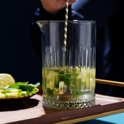 Viski 23oz crystal mixer ideal for Manhattan, Negroni, and more