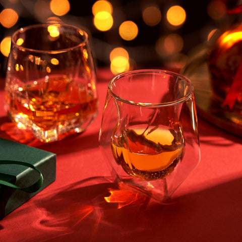 Viski Aerating Whiskey Tumbler in hand highlights comfortable grip and premium feel.