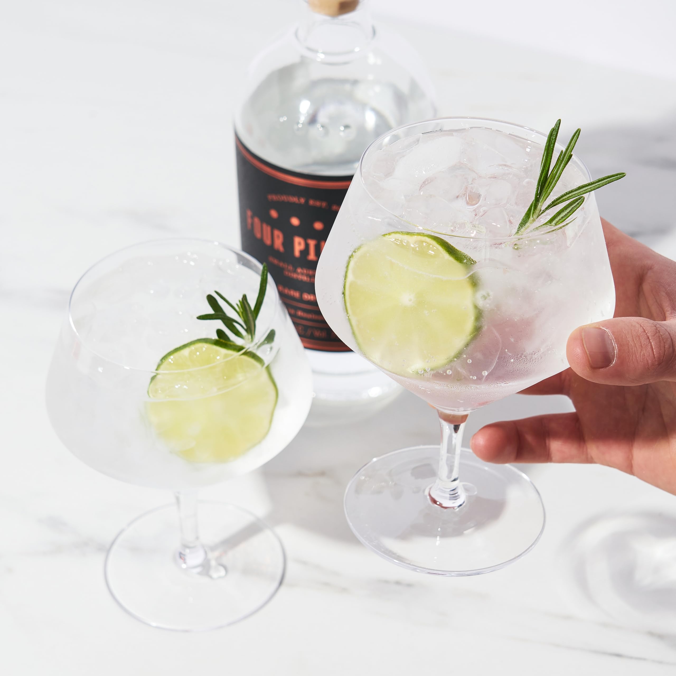 Viski Raye 14 oz capacity is ideal for generous gin and tonic servings.