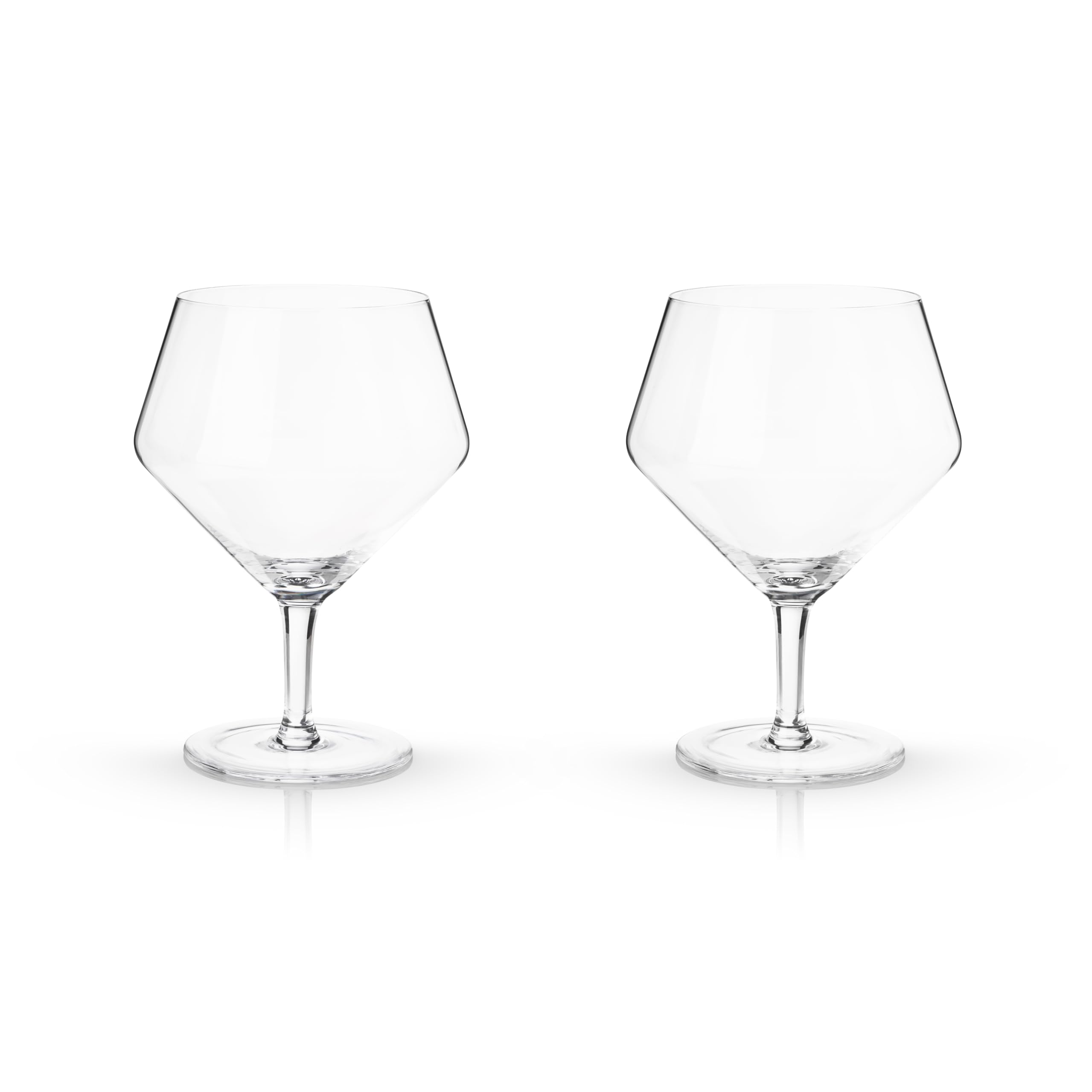 Viski Raye glass is easy to handle with a comfortable, ergonomic feel.