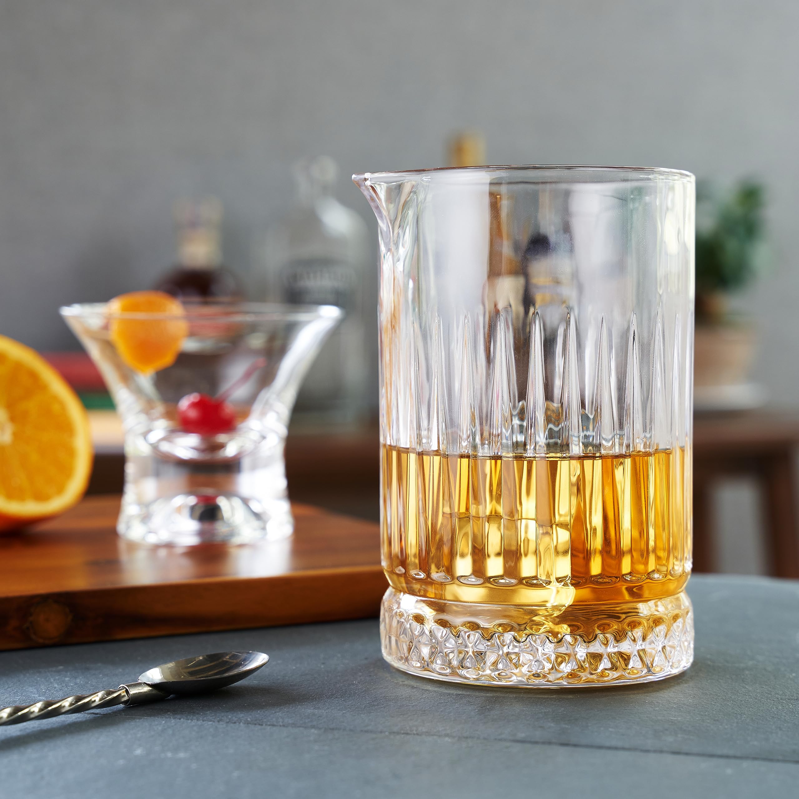 Viski glass emphasizes visual appeal of cocktails as you stir