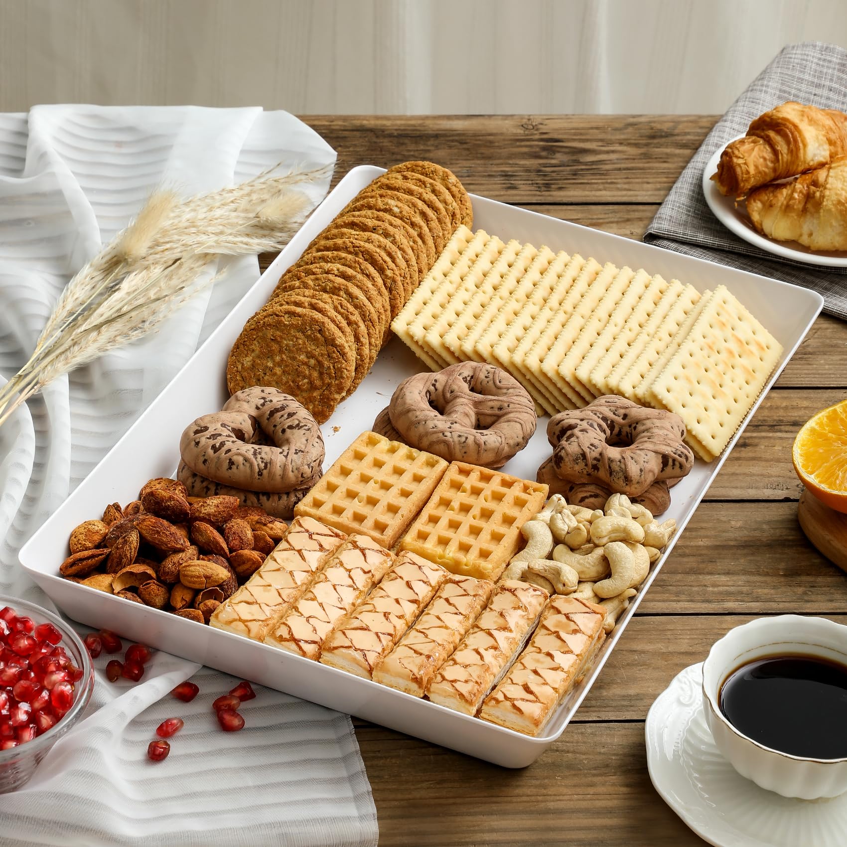 VITEVER 6-pack white trays stored compactly in a cabinet