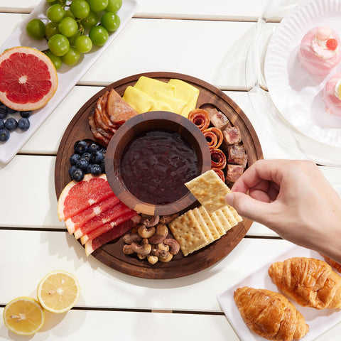 VIVIRBIEN cupcake stand serves cupcakes, fruit, or chips with style.