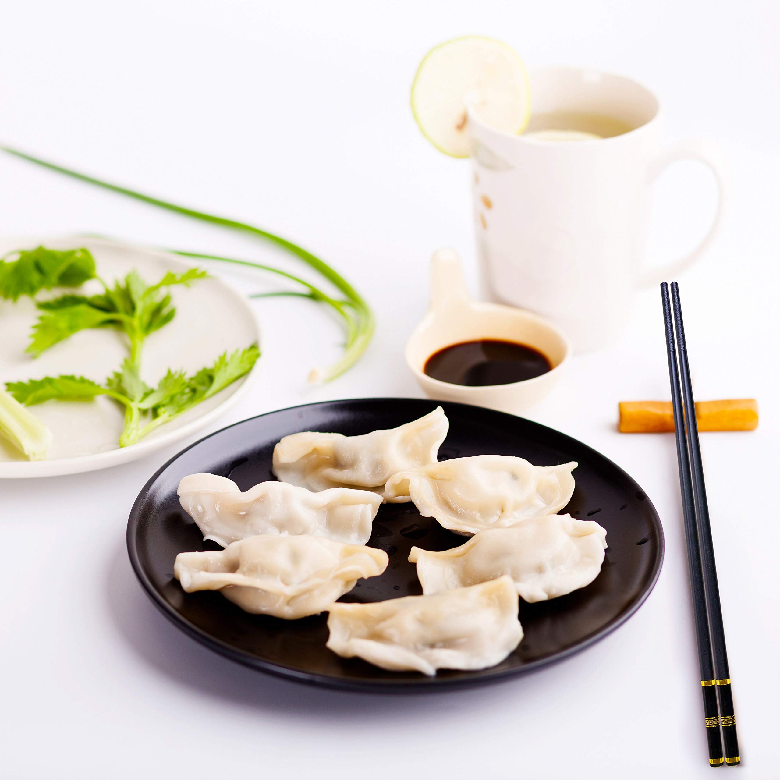 VIWIK heat-resistant chopsticks shown with hot dishes for safe use