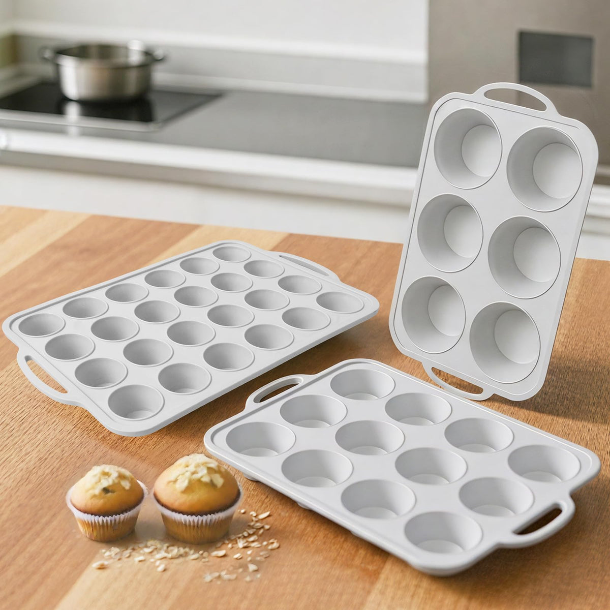 Vnray 3pc silicone muffin pan with metal frame for versatile, even-baking batches.