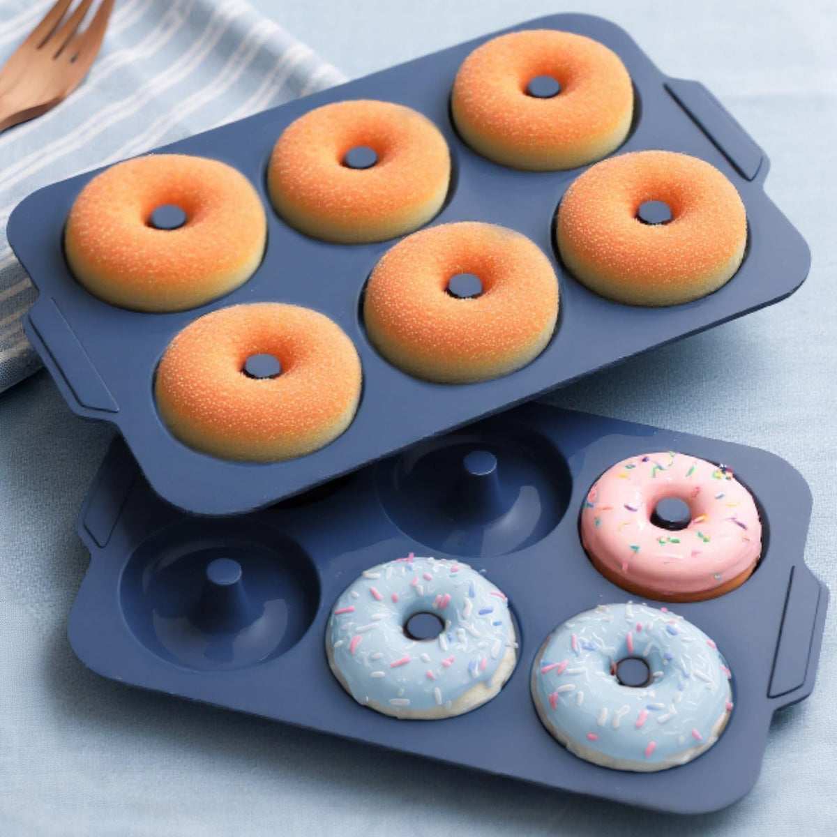 Vnray donut pan with metal frame sideview for sturdy bake transfers