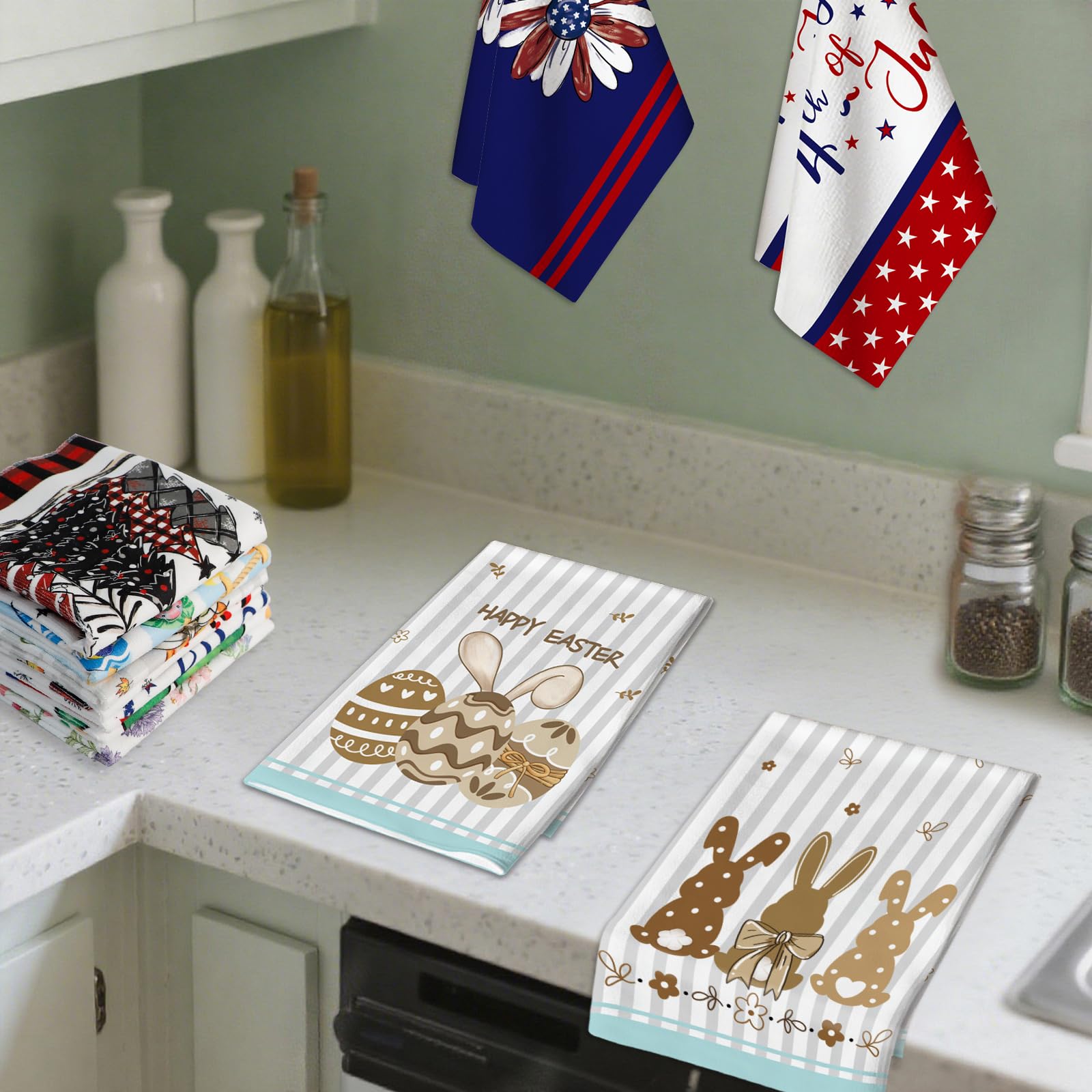 Voajocc Autumn towels warm up kitchen decor.